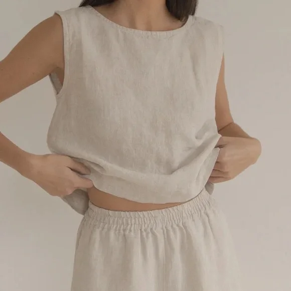 Gillian Stevens Finley top in Oatmeal - Picture 2 of 6